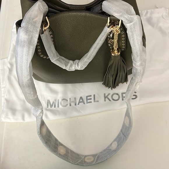 Michael Kors Brooklyn large olive leather grab bag - Picture 9 of 14